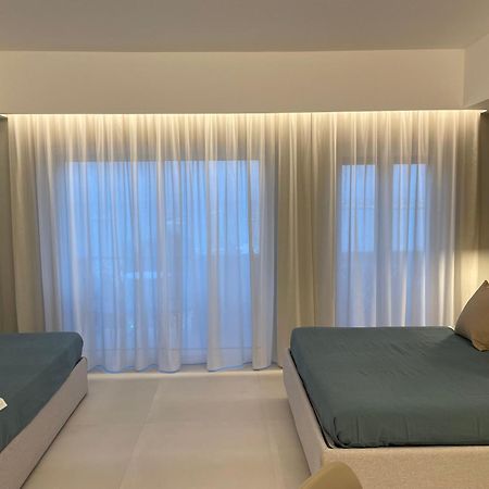 La Finestra Sul Mare Modern Apartment Giardini Naxos Eksteriør billede