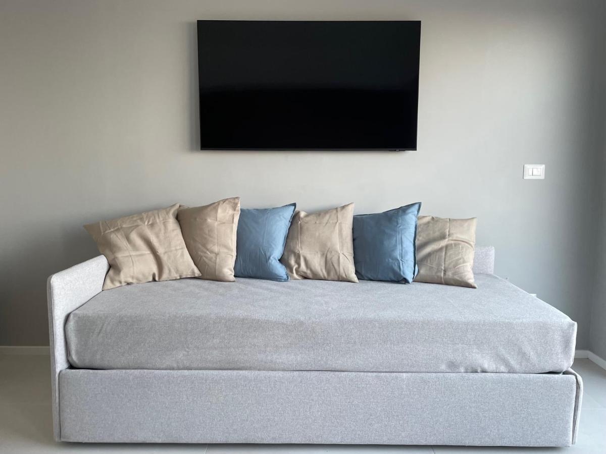 La Finestra Sul Mare Modern Apartment Giardini Naxos Eksteriør billede
