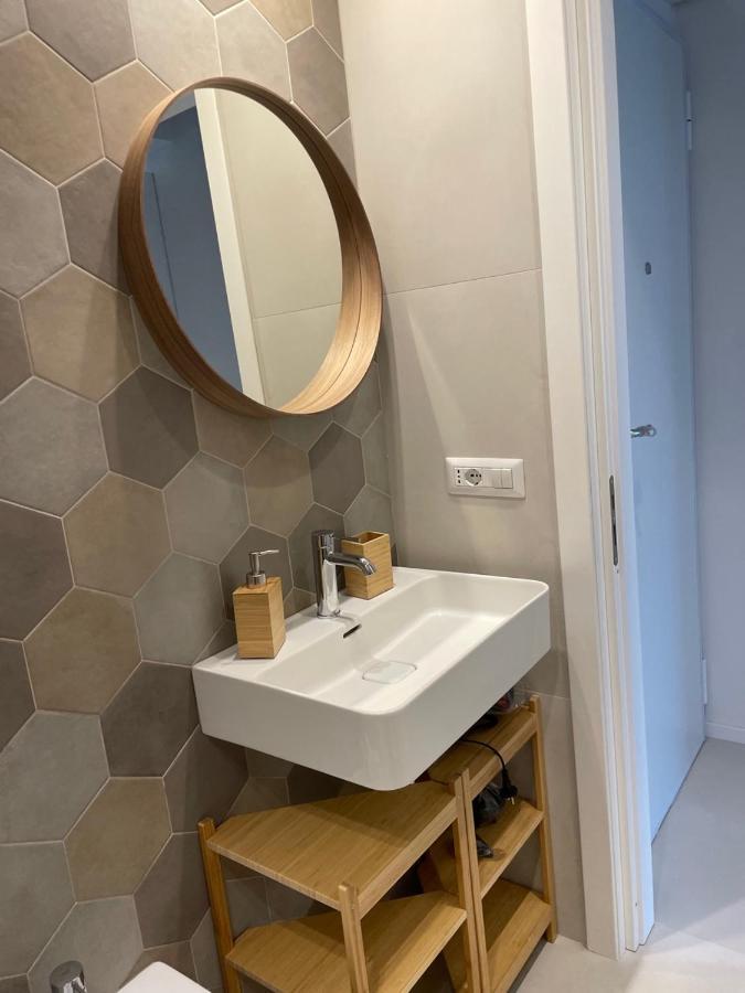 La Finestra Sul Mare Modern Apartment Giardini Naxos Eksteriør billede
