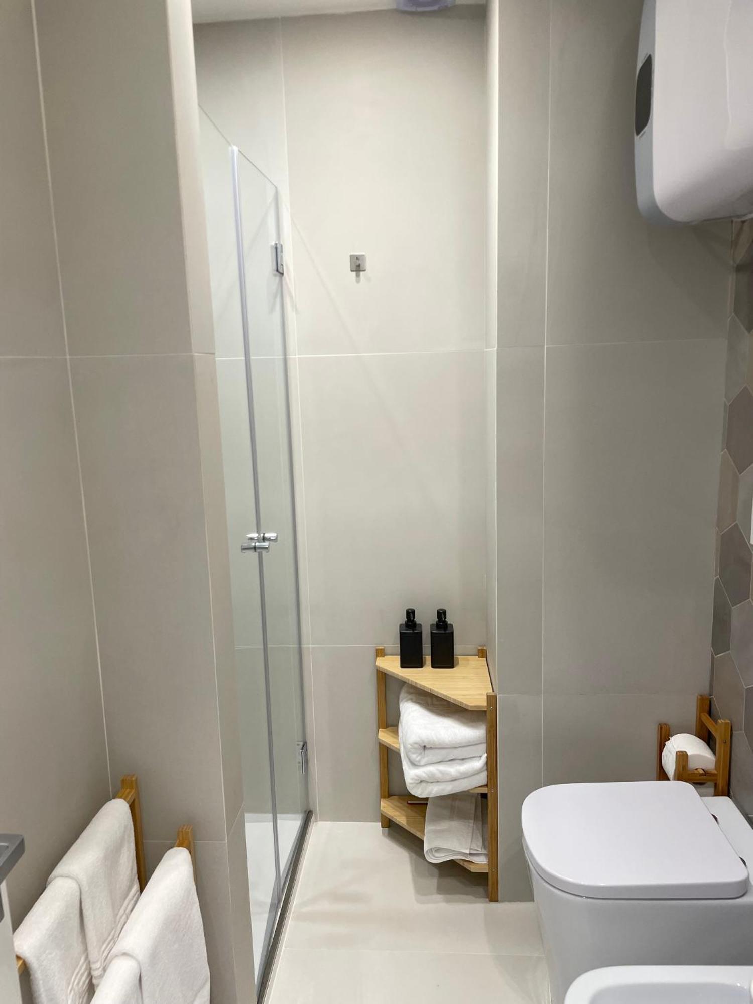 La Finestra Sul Mare Modern Apartment Giardini Naxos Værelse billede